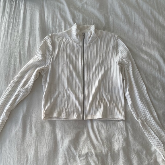 White Ribbed Zip Up Top - Picture 1 of 2